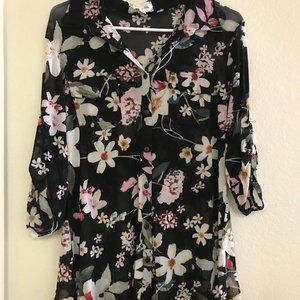 Bailey+Chloe Floral Top